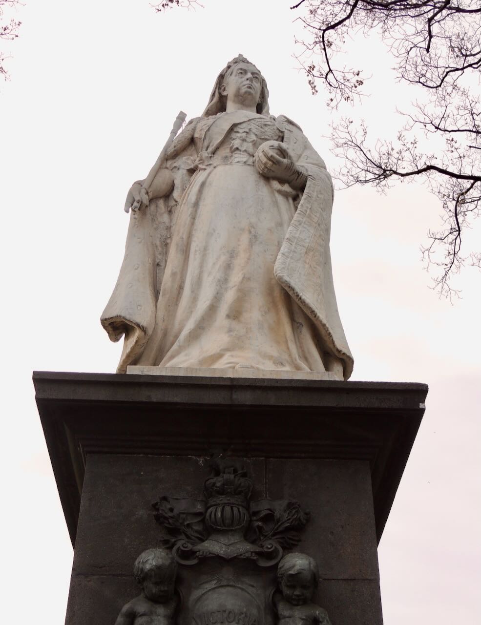 Queen Victoria Statue